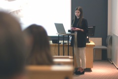 Marta Kaiser „Redukcja stresu u dziecka w warunkach hospitalizacji – pomoc terapeutyczna.” (20.09.2023) opiekun pracy: prof ASP dr hab. Bogumiła Jóźwicka, recenzent: dr Anna Wachowicz,  fot. T.Kwiatkowski
